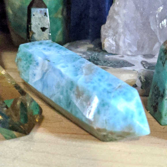 Larimar Stone Tower (underwater volcano) - Picture 1 of 4